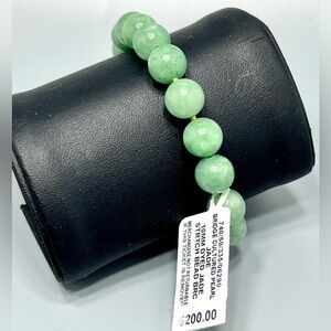 Women’s Expandable Jade 10MM Bead Good Fortune Bracelet . NWT